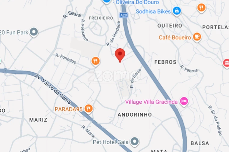 Moradia T4 para Venda em Vilar de Andorinho Planta 1