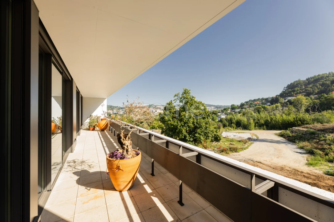 Apartamento T2 para Venda em Nogueiró e Tenões Foto 10