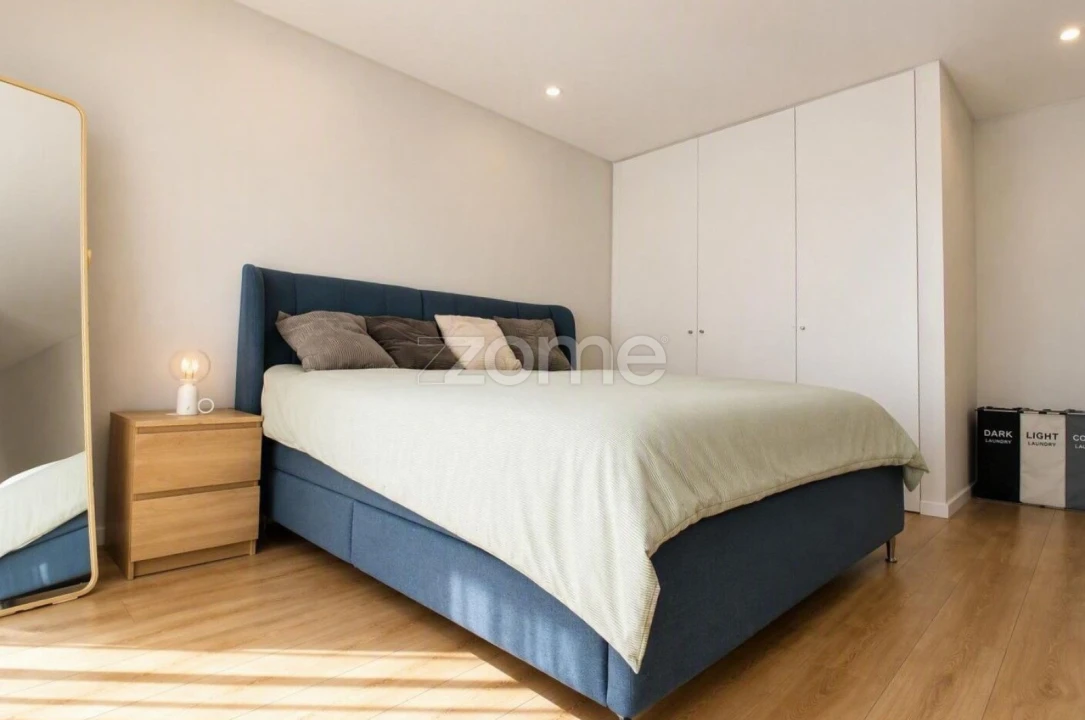 Apartamento T2 para Arrendamento em São Domingos de Rana Foto 11