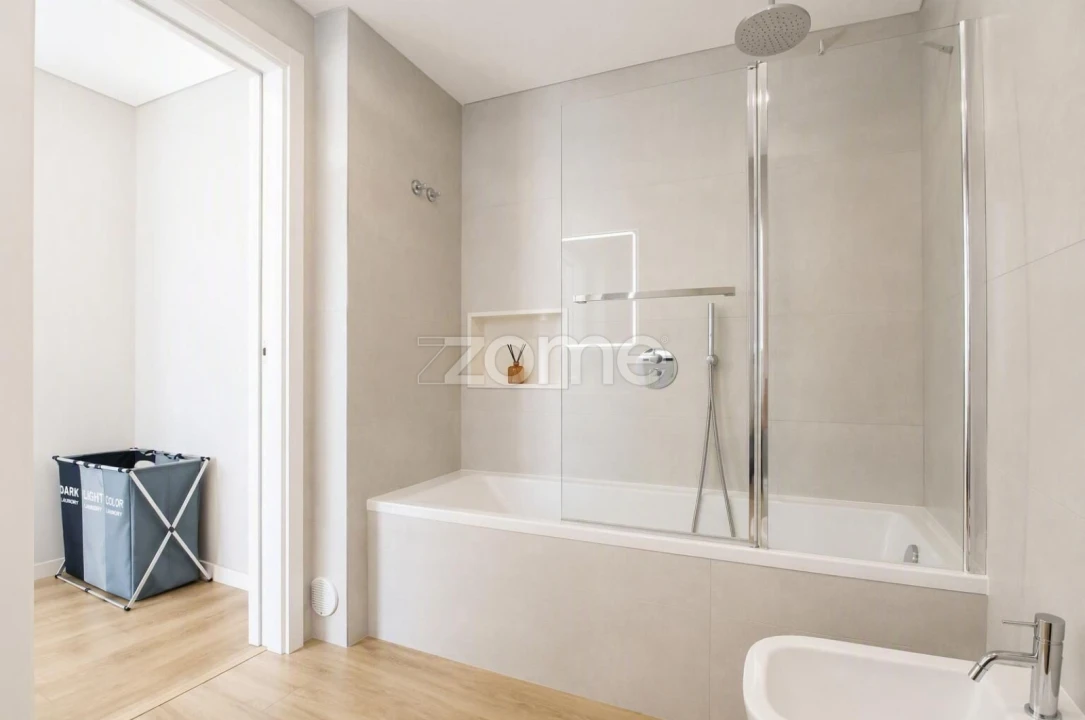 Apartamento T2 para Arrendamento em São Domingos de Rana Foto 15