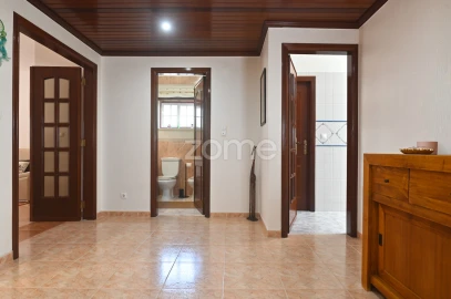 Apartamento T2 para Arrendamento em Rio de Mouro