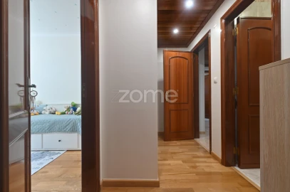Apartamento T2 para Arrendamento em Rio de Mouro