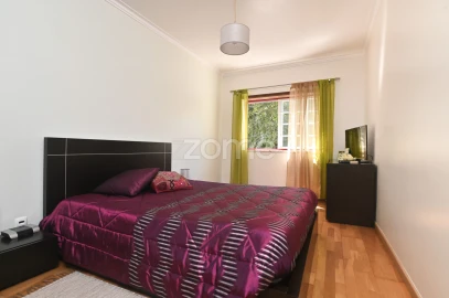 Apartamento T2 para Arrendamento em Rio de Mouro