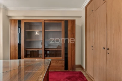 Apartamento T3 para Arrendamento em Lumiar