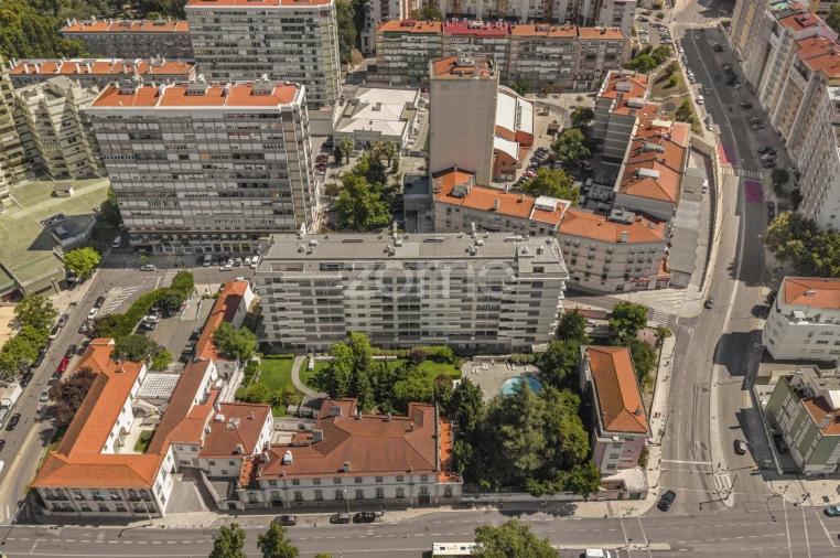 Apartamento T3 para Arrendamento em Lumiar Foto 31