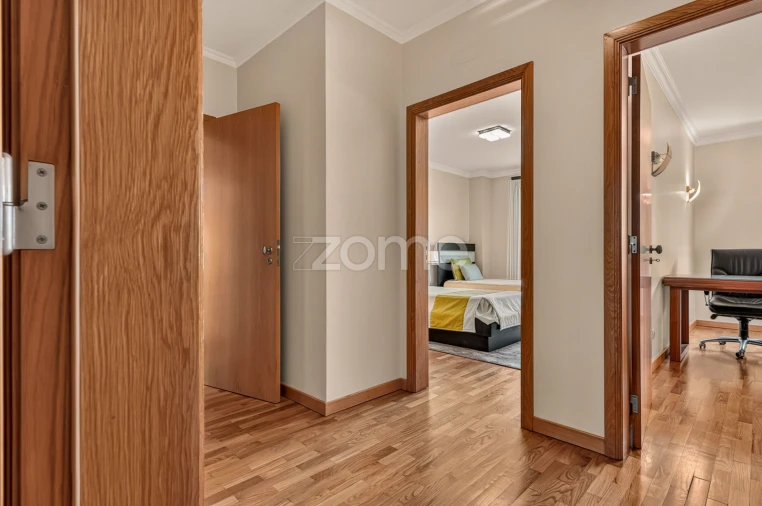 Apartamento T3 para Arrendamento em Lumiar Foto 15