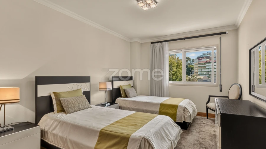 Apartamento T3 para Arrendamento em Lumiar