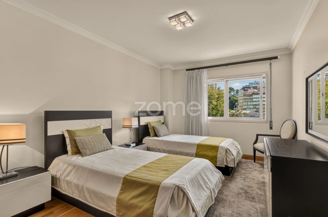 Apartamento T3 para Arrendamento em Lumiar Foto 1