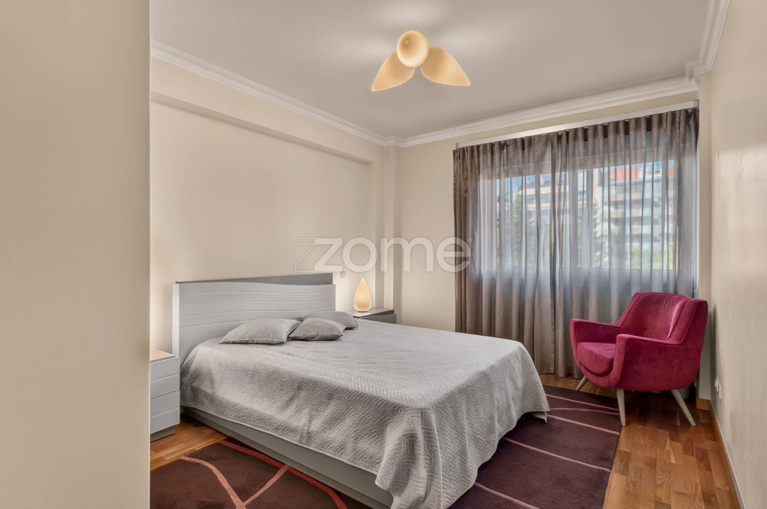 Apartamento T3 para Arrendamento em Lumiar Foto 23
