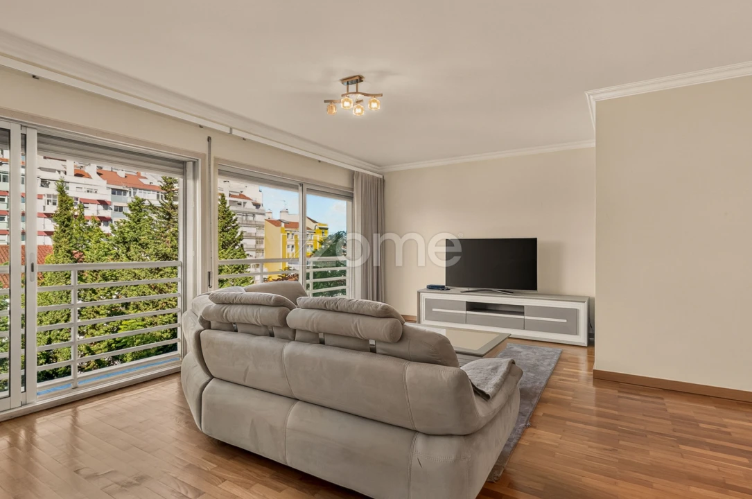 Apartamento T3 para Arrendamento em Lumiar Foto 6
