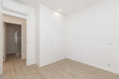 Apartamento T3 para Venda em São Martinho do Bispo e Ribeira de Frades