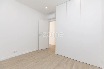 Apartamento T3 para Venda em São Martinho do Bispo e Ribeira de Frades