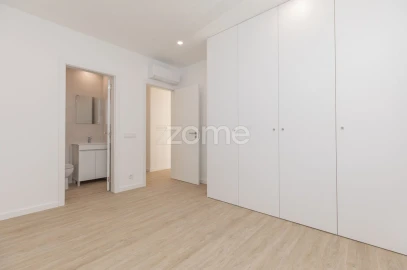 Apartamento T3 para Venda em São Martinho do Bispo e Ribeira de Frades