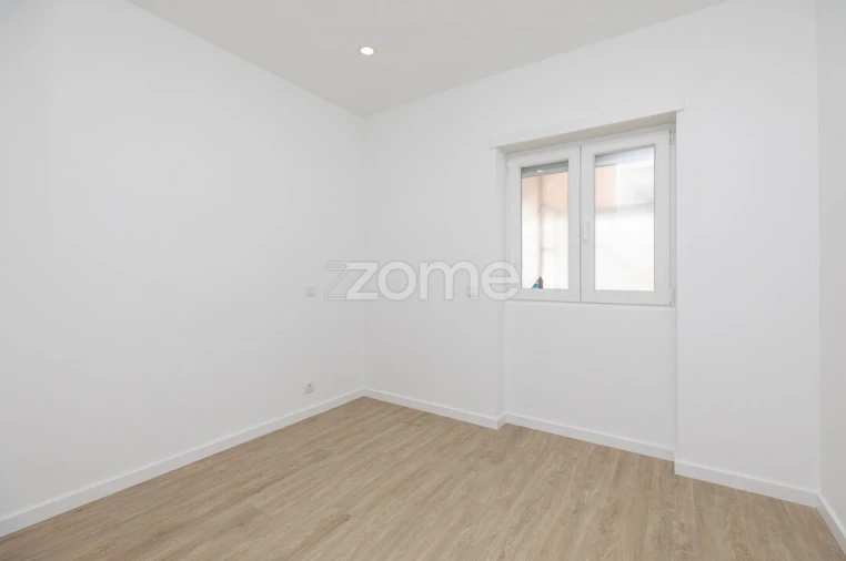 Apartamento T3 para Venda em São Martinho do Bispo e Ribeira de Frades Foto 8