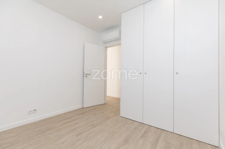 Apartamento T3 para Venda em São Martinho do Bispo e Ribeira de Frades Foto 5