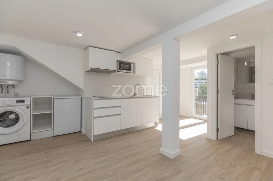 Apartamento T3 para Venda em São Martinho do Bispo e Ribeira de Frades Foto 1