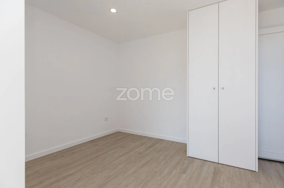 Apartamento T3 para Venda em São Martinho do Bispo e Ribeira de Frades Foto 6