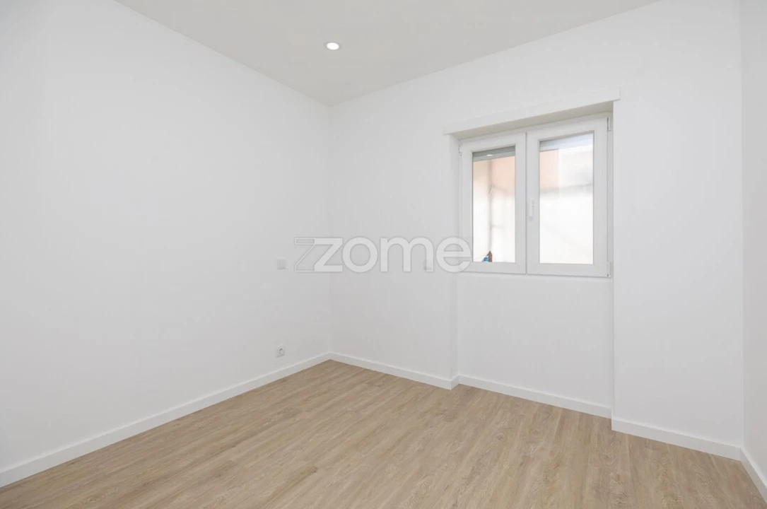 Apartamento T3 para Venda em São Martinho do Bispo e Ribeira de Frades Foto 8