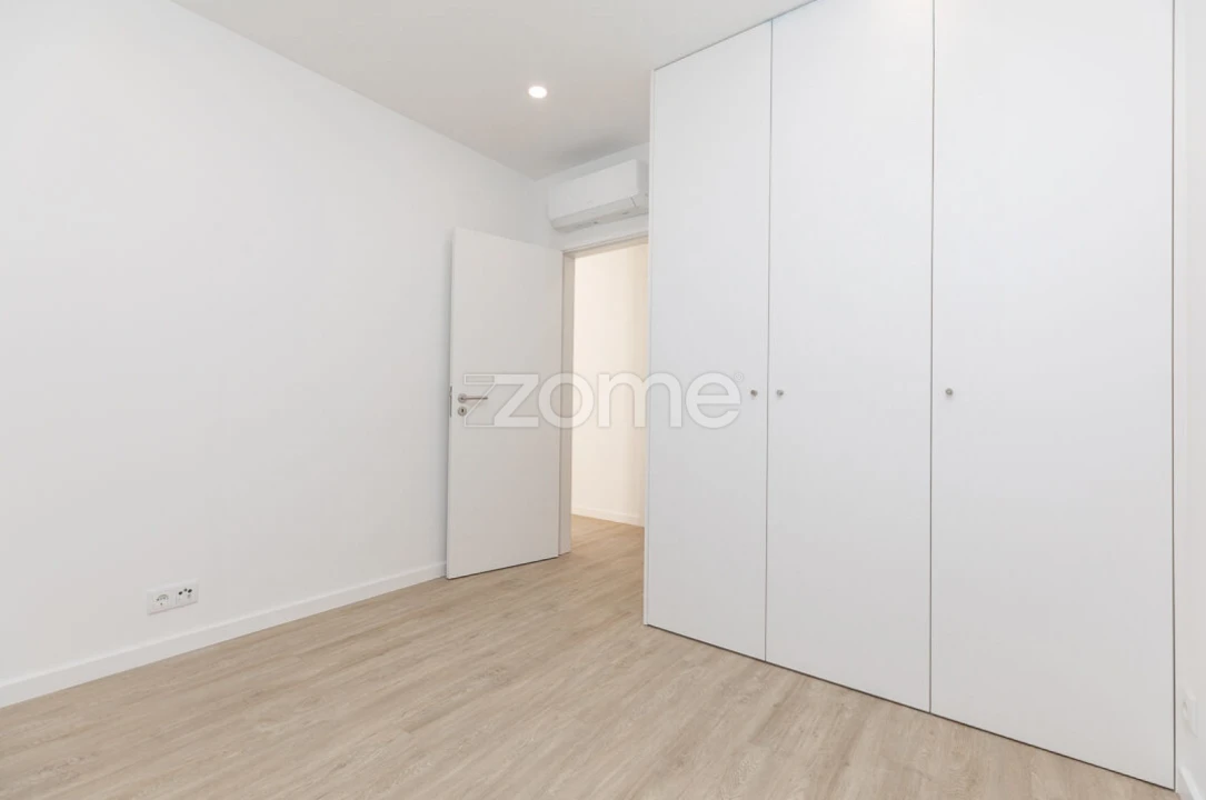 Apartamento T3 para Venda em São Martinho do Bispo e Ribeira de Frades Foto 5