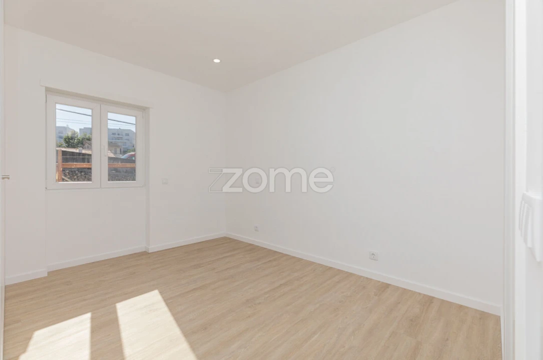 Apartamento T3 para Venda em São Martinho do Bispo e Ribeira de Frades Foto 21
