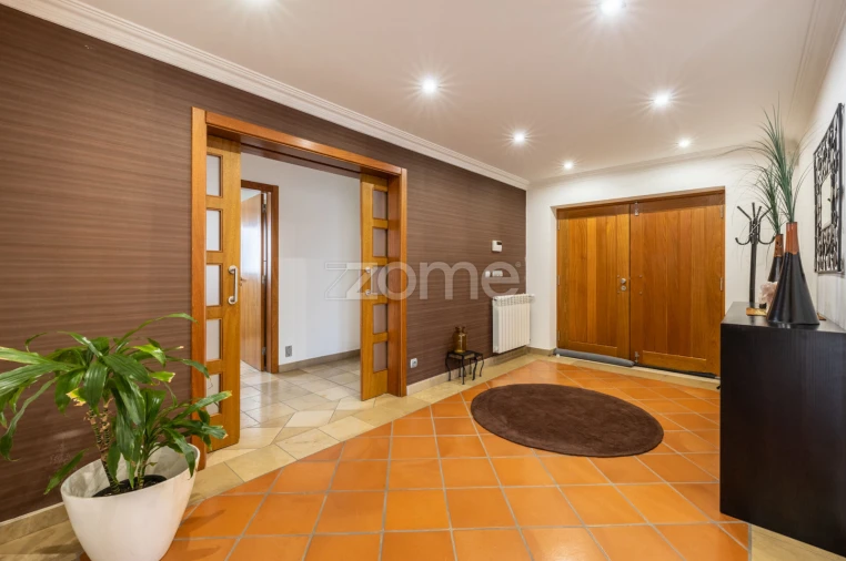 Moradia T4 para Venda em Milagres Foto 7