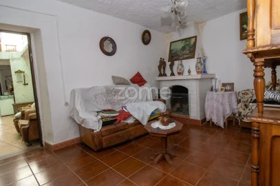 Moradia T4 para Venda em São João do Campo