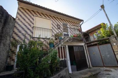 Moradia T4 para Venda em São João do Campo