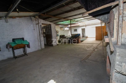 Moradia T4 para Venda em São João do Campo