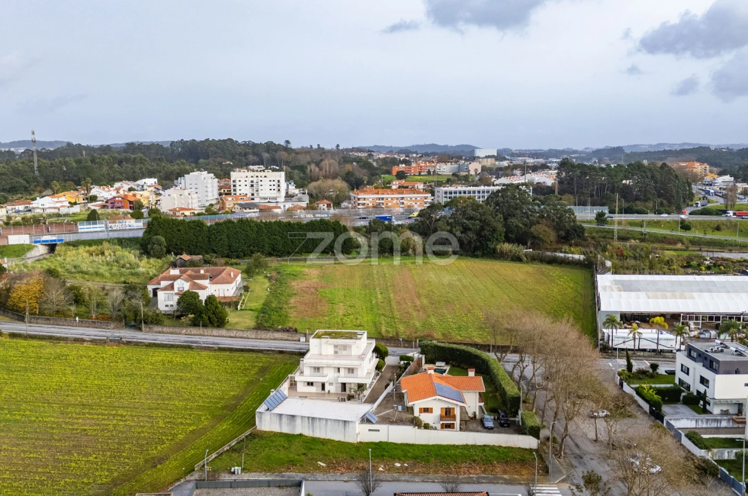 Terreno para Venda em Arcozelo Foto 23