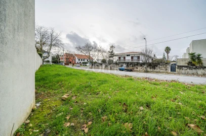 Terreno para Venda em Arcozelo