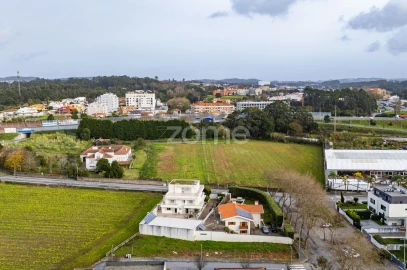 Terreno para Venda em Arcozelo