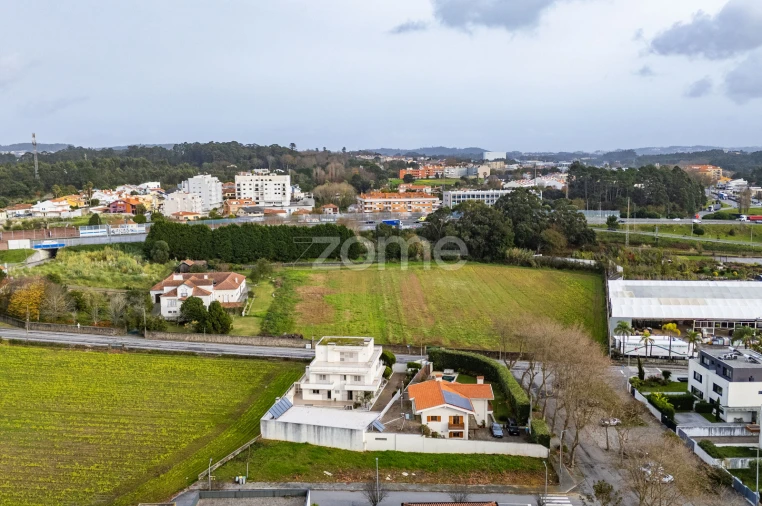 Terreno para Venda em Arcozelo Foto 23
