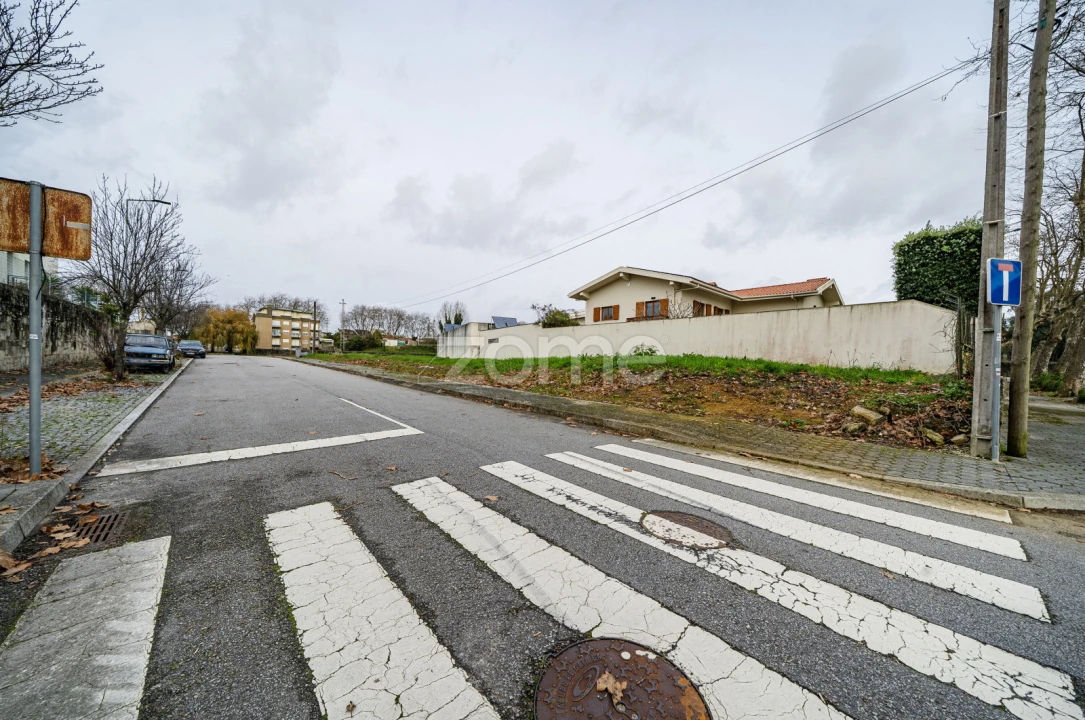 Terreno para Venda em Arcozelo Foto 10
