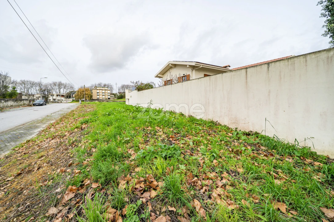 Terreno para Venda em Arcozelo Foto 12