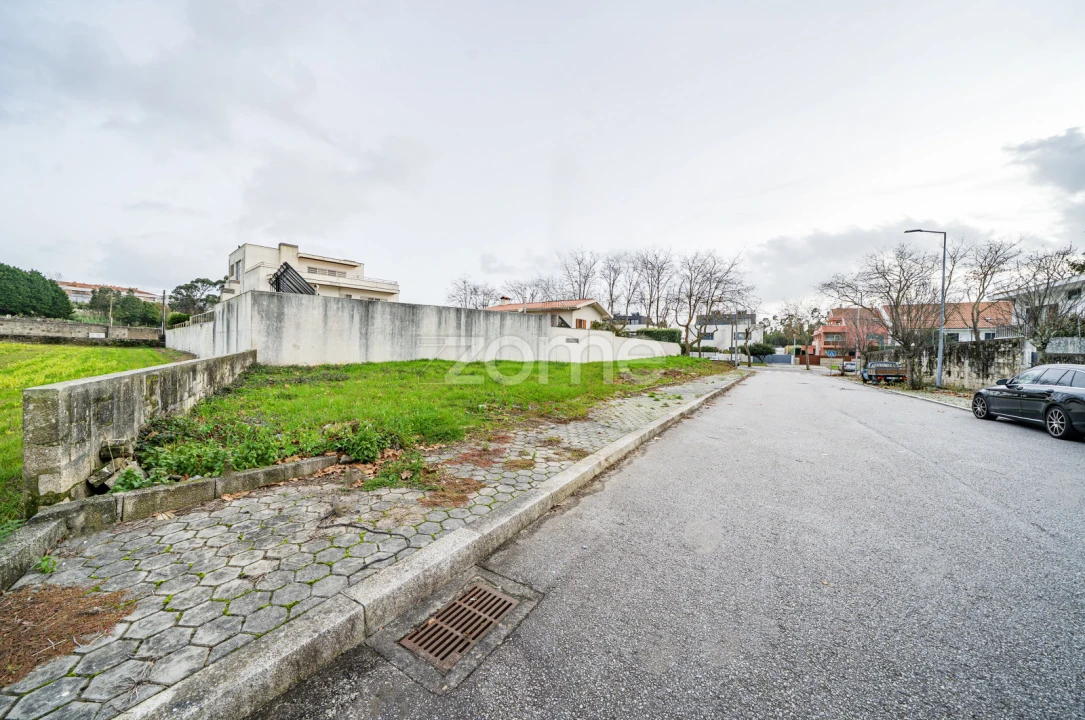 Terreno para Venda em Arcozelo Foto 16