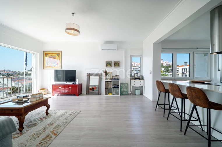 Apartamento T3 para Venda em Alfragide Foto 2
