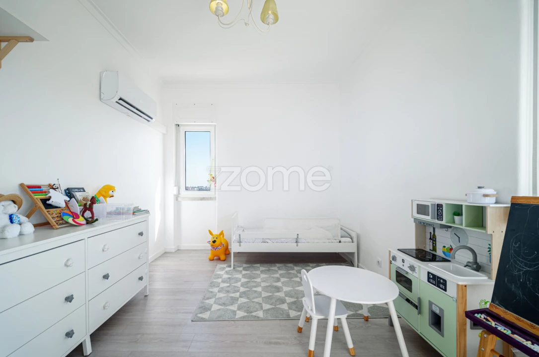 Apartamento T3 para Venda em Alfragide Foto 13
