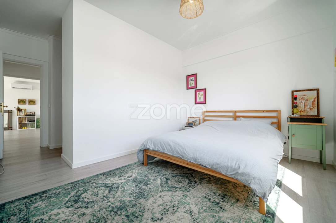 Apartamento T3 para Venda em Alfragide Foto 14