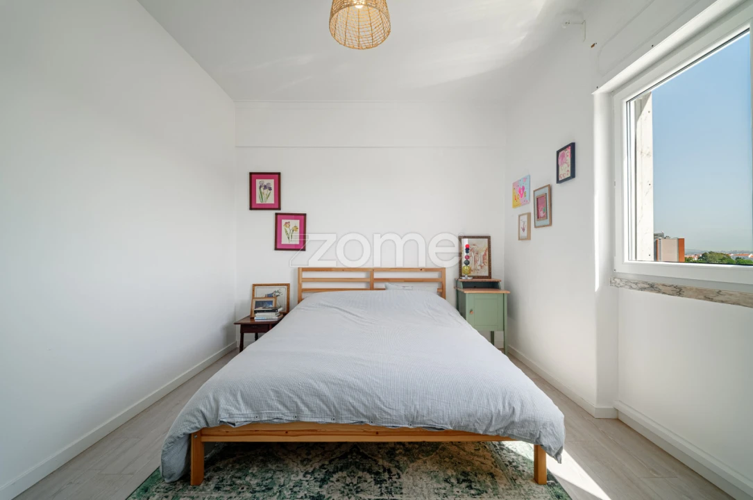 Apartamento T3 para Venda em Alfragide Foto 16
