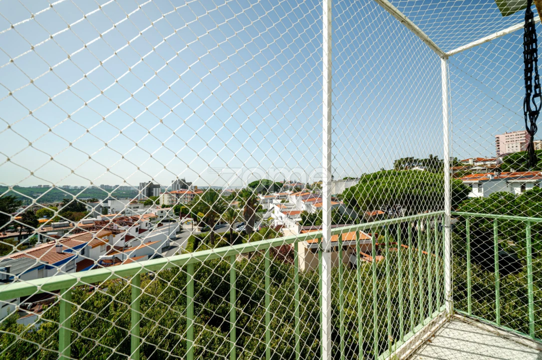 Apartamento T3 para Venda em Alfragide Foto 22