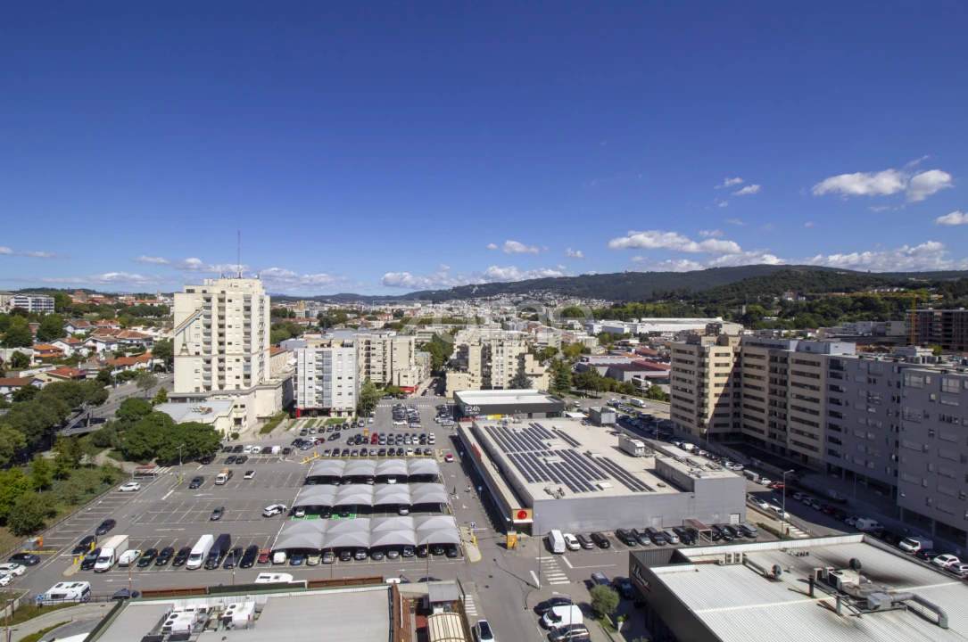 Apartamento T2 para Venda em Braga (Maximinos, Sé e Cividade) Foto 11
