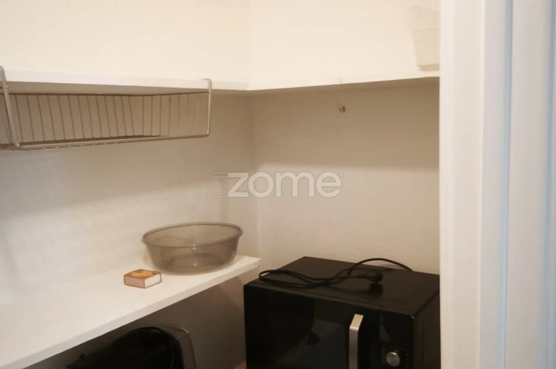 Apartamento T2 para Arrendamento em Lumiar Foto 4