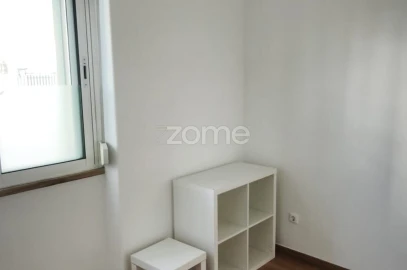 Apartamento T2 para Arrendamento em Lumiar