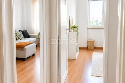 Apartamento T2 para Arrendamento em Lumiar