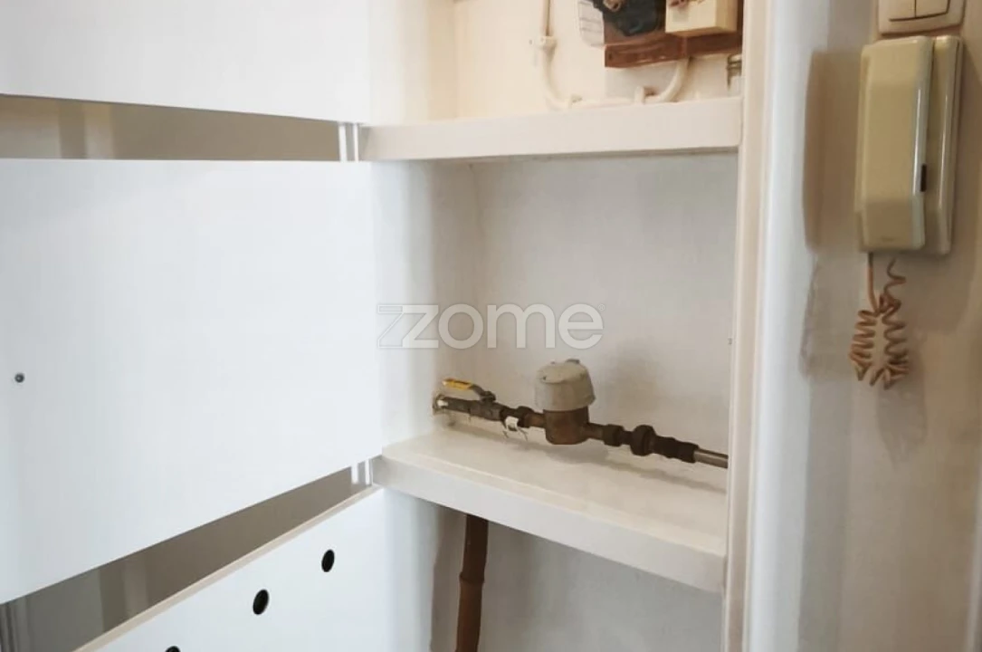 Apartamento T2 para Arrendamento em Lumiar Foto 13