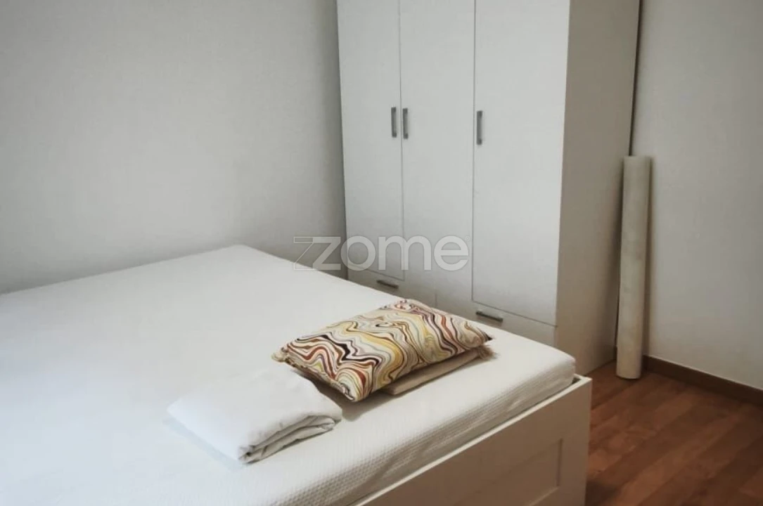 Apartamento T2 para Arrendamento em Lumiar Foto 12