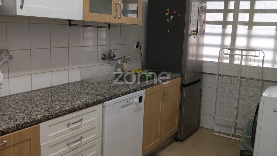 Apartamento T2 para Arrendamento em Lumiar