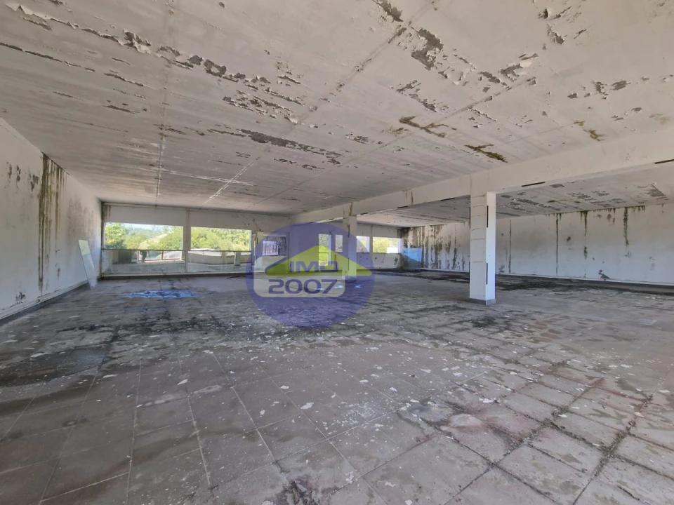Armazém para Venda em Fiães Foto 6
