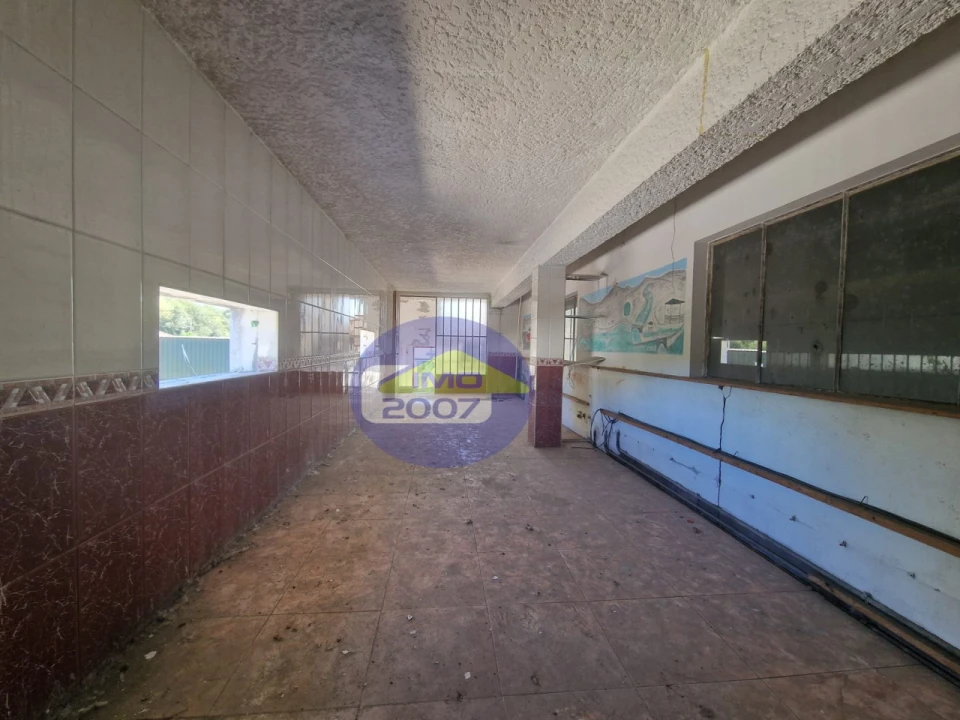 Armazém para Venda em Fiães Foto 7