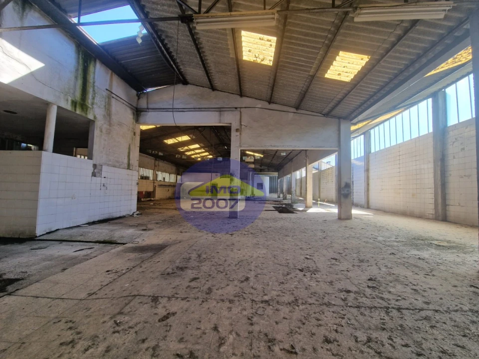 Armazém para Venda em Fiães Foto 9